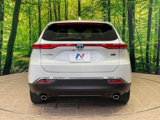 TOYOTA HARRIER HYBRID 2023