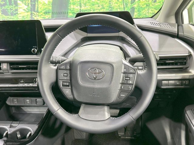 TOYOTA PRIUS 2025