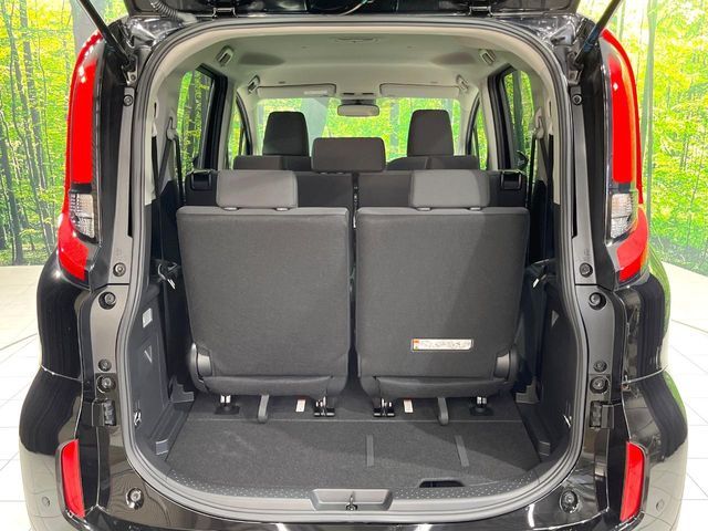 TOYOTA SIENTA HYBRID 2025