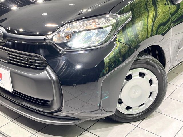 TOYOTA SIENTA HYBRID 2025