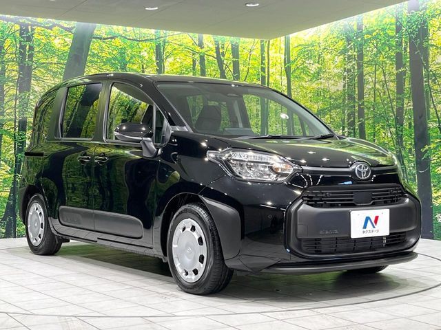 TOYOTA SIENTA HYBRID 2025