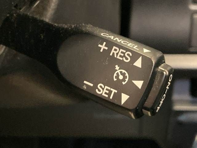 TOYOTA ESQUIRE HYBRID 2017