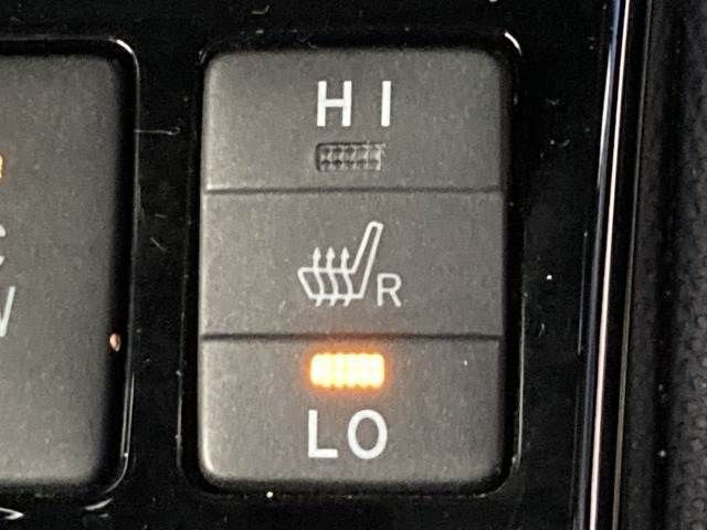 TOYOTA ESQUIRE HYBRID 2017