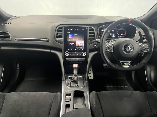 RENAULT RENAULT MEGANE hatchback 2024