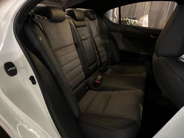 TOYOTA LEXUS IS350 2022