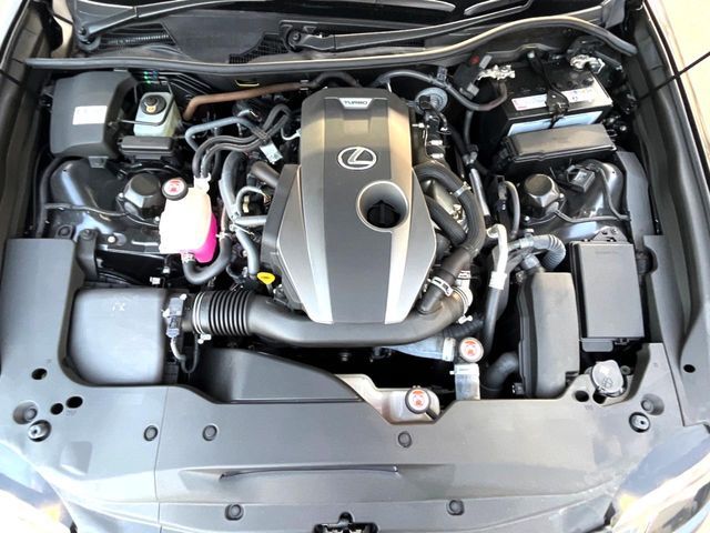 TOYOTA LEXUS GS200t 2017