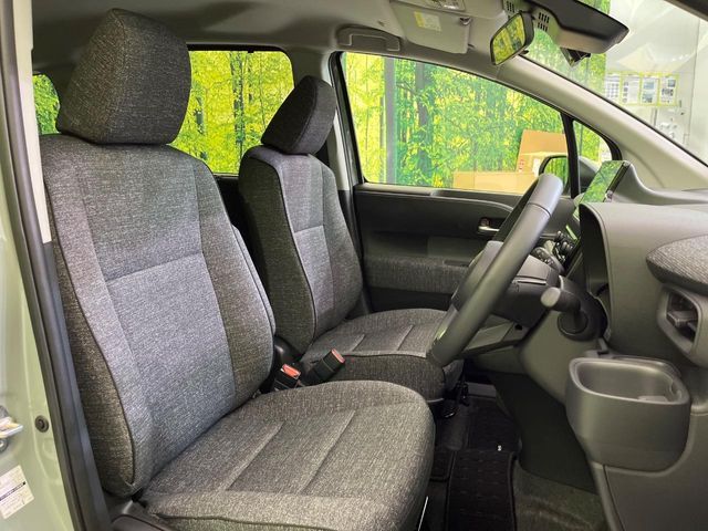 TOYOTA SIENTA HYBRID 2025