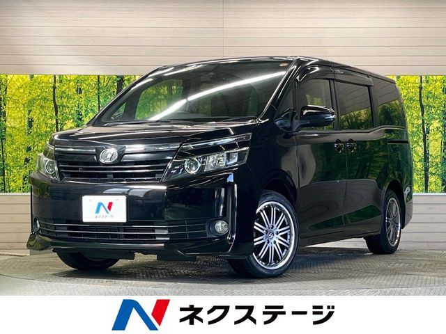 TOYOTA VOXY 2014
