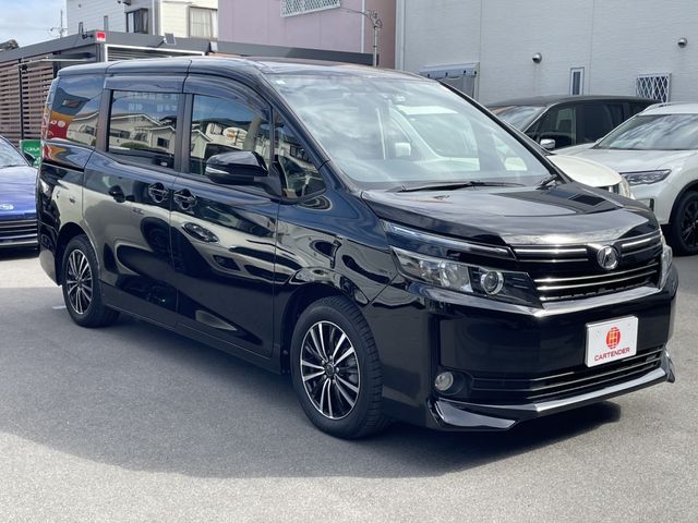 TOYOTA VOXY 2015