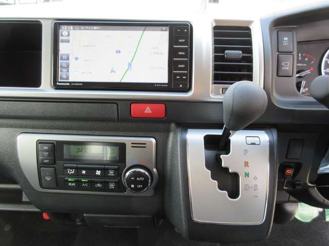 TOYOTA HIACE wagon 4WD 2025