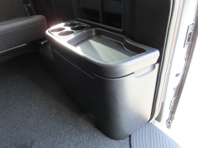 TOYOTA HIACE wagon 4WD 2025