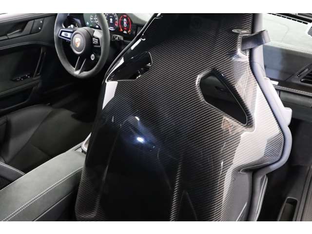 PORSCHE PORSCHE 911 2025