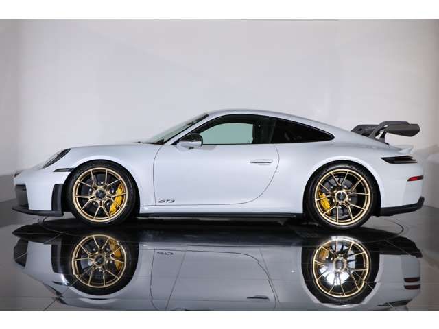 PORSCHE PORSCHE 911 2025