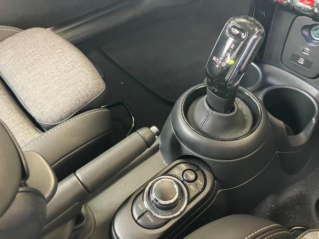 BMW MINI COOPER 5DOOR 2023