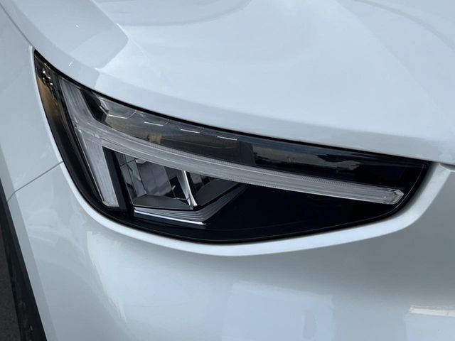 VOLVO VOLVO XC40 2023