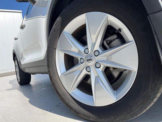 VOLVO VOLVO XC40 2023