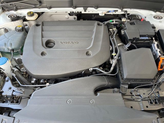 VOLVO VOLVO XC40 2023
