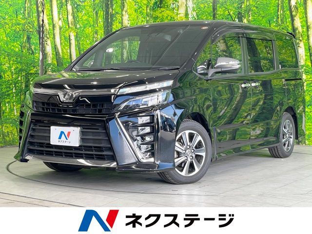 TOYOTA VOXY 2018