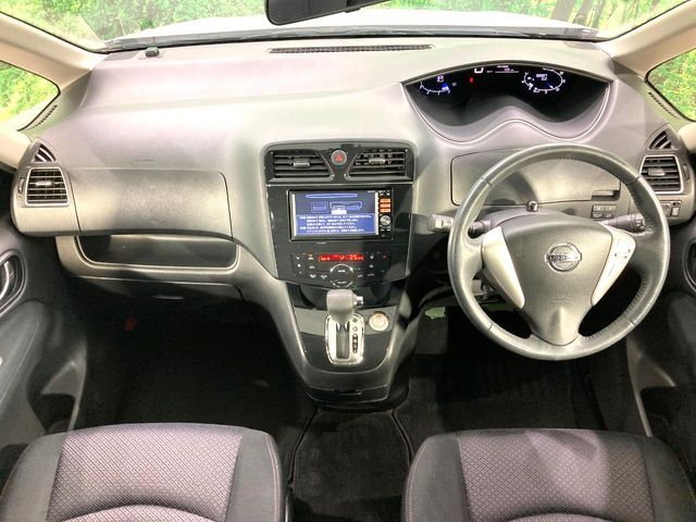 NISSAN SERENA  S-HYBRID 2013