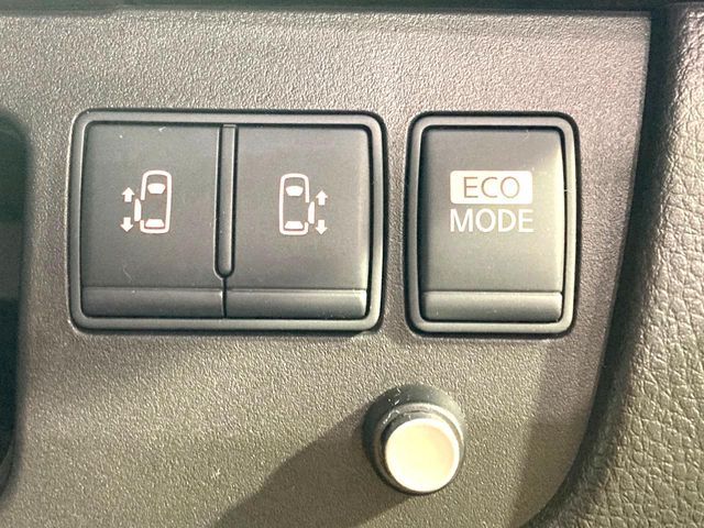 NISSAN SERENA  S-HYBRID 2013