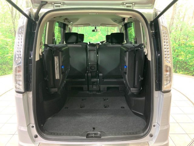 NISSAN SERENA  S-HYBRID 2013