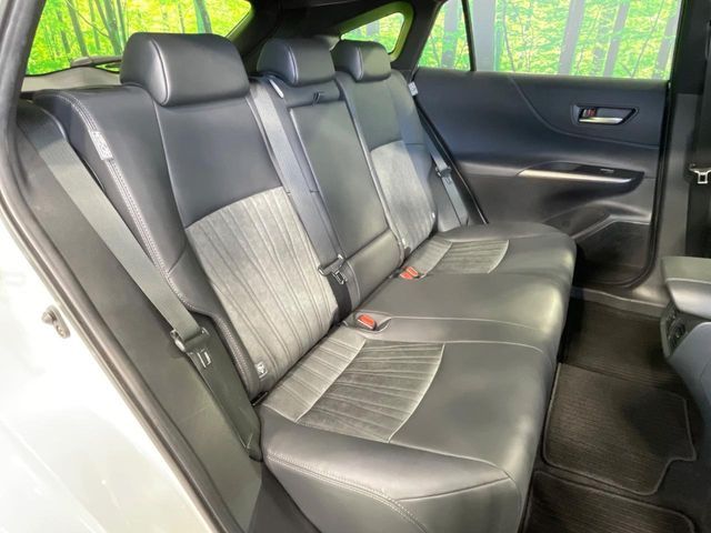 TOYOTA HARRIER 2WD 2022