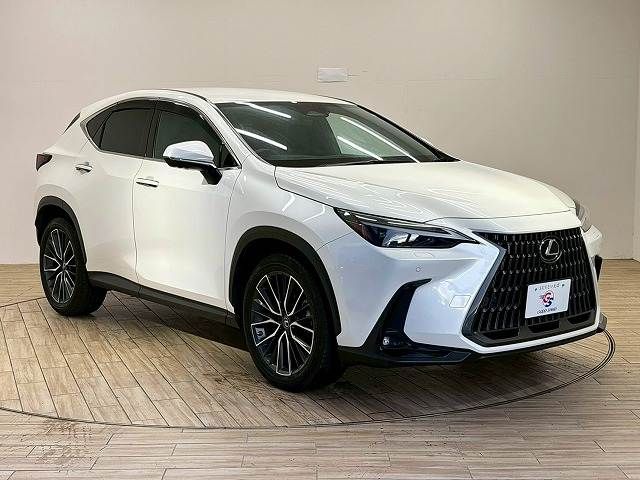 TOYOTA LEXUS NX350h 2023