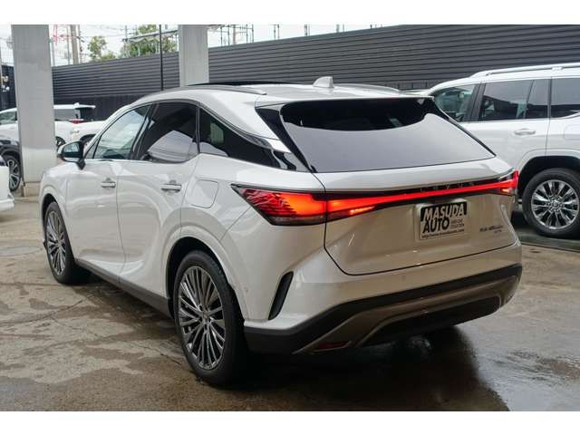 TOYOTA LEXUS RX450h+ 2023