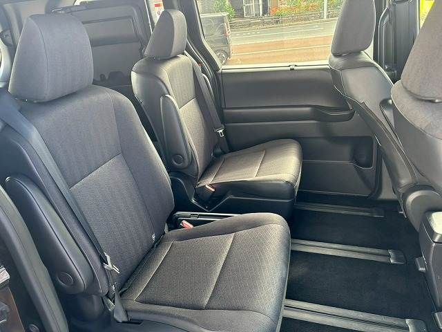 TOYOTA NOAH HYBRID 2023