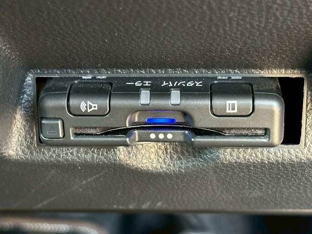 TOYOTA YARIS CROSS HYBRID 2023