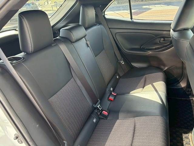 TOYOTA YARIS CROSS HYBRID 2023