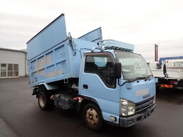 ISUZU ELF 2011