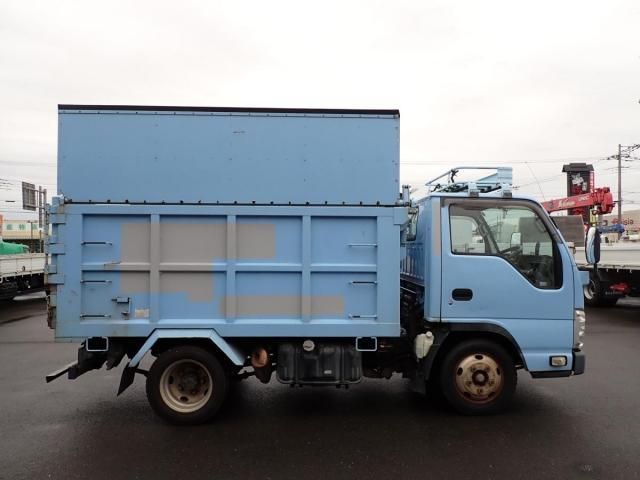 ISUZU ELF 2011