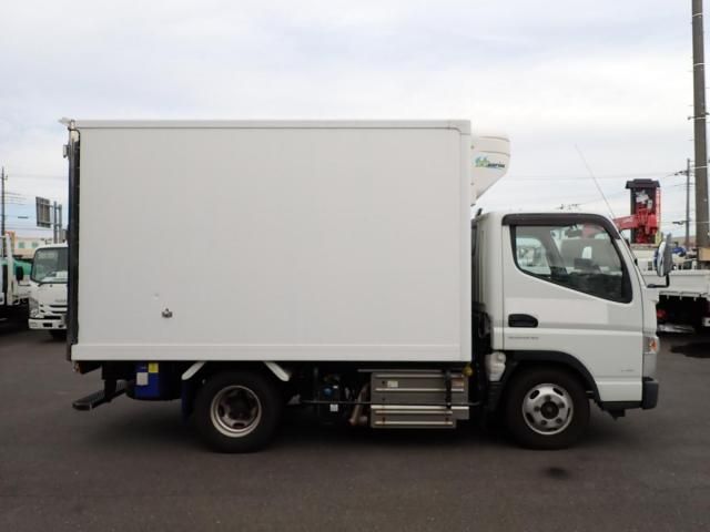 MITSUBISHI CANTER 2020