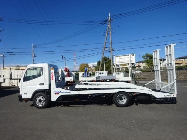 MITSUBISHI CANTER 2025