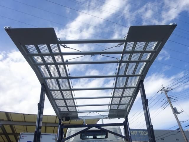 MITSUBISHI CANTER 2025