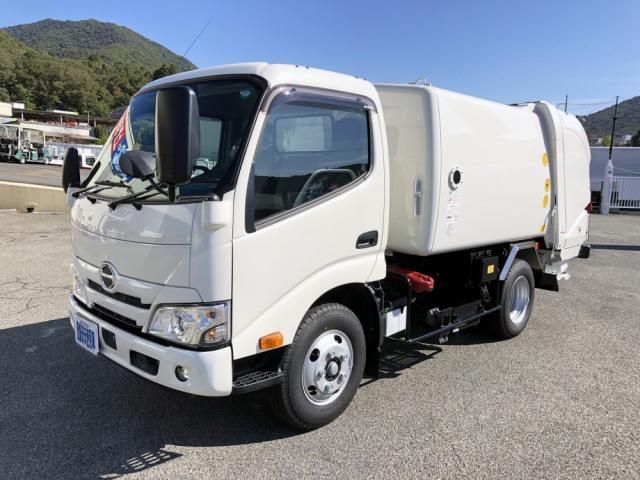 HINO DUTRO 2025