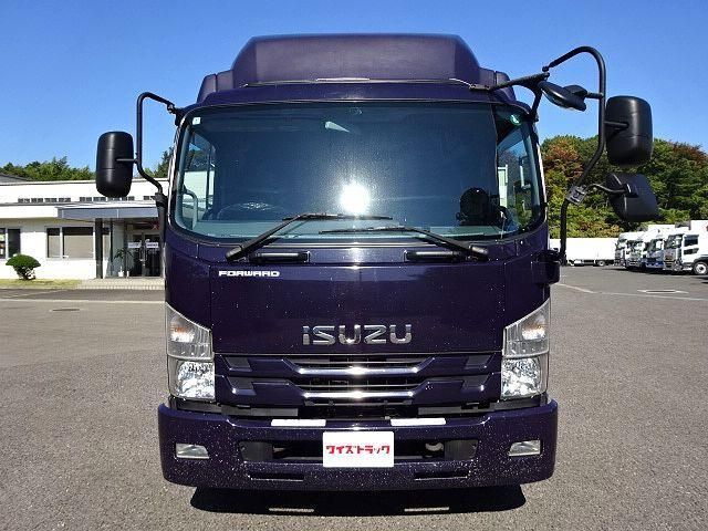 ISUZU FORWARD 2016