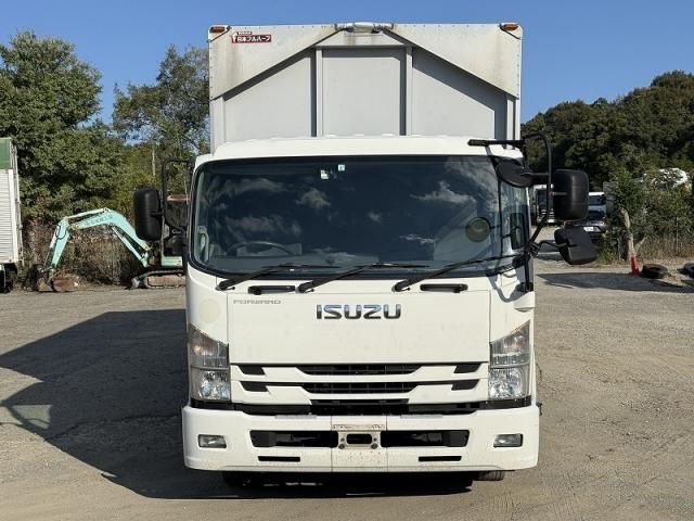 ISUZU FORWARD 2015