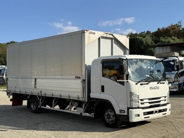 ISUZU FORWARD 2015