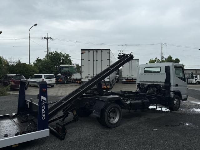 MITSUBISHI CANTER 2012