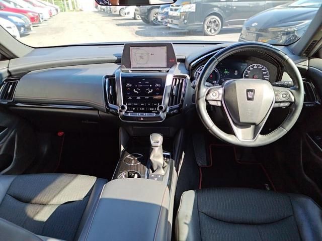 TOYOTA CROWN sedan hybrid 2020