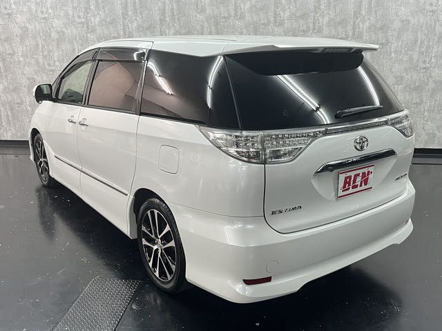 TOYOTA ESTIMA 2014