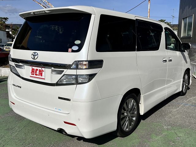 TOYOTA VELLFIRE 2014