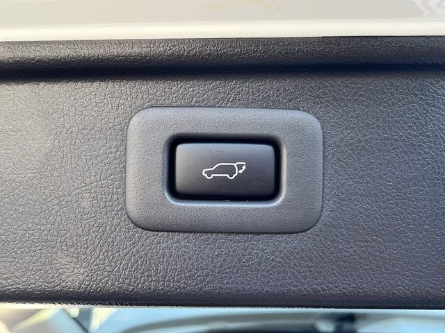 TOYOTA VELLFIRE 2014