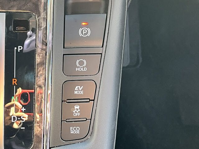 TOYOTA ALPHARD hybrid 4WD 2022