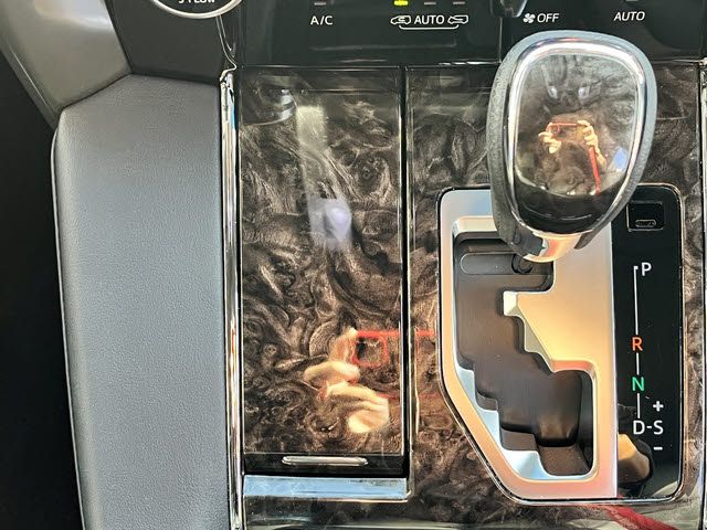 TOYOTA ALPHARD hybrid 4WD 2022