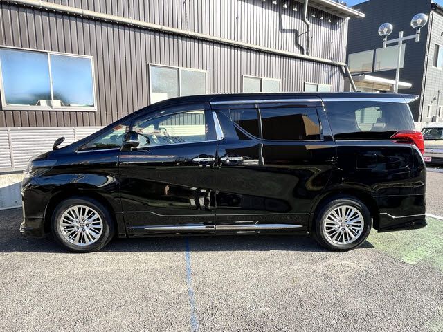 TOYOTA ALPHARD hybrid 4WD 2022