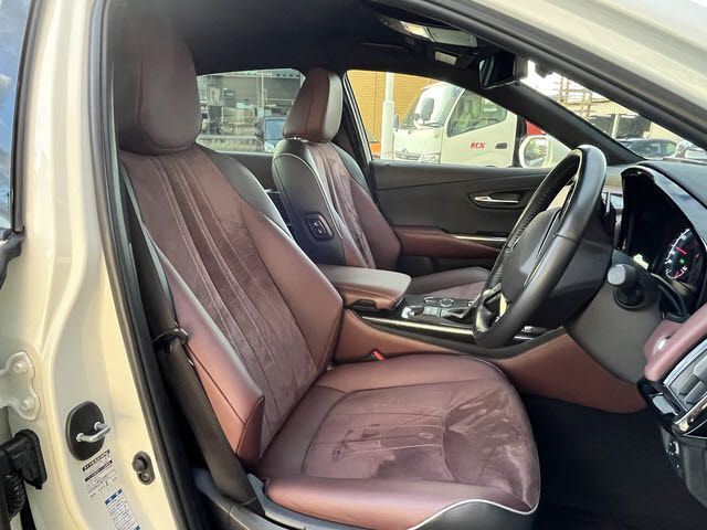 TOYOTA CROWN sedan hybrid 4WD 2018