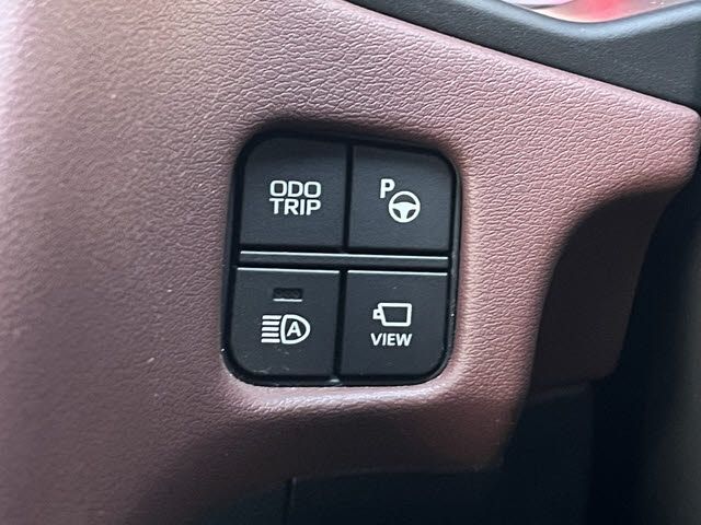 TOYOTA CROWN sedan hybrid 4WD 2018